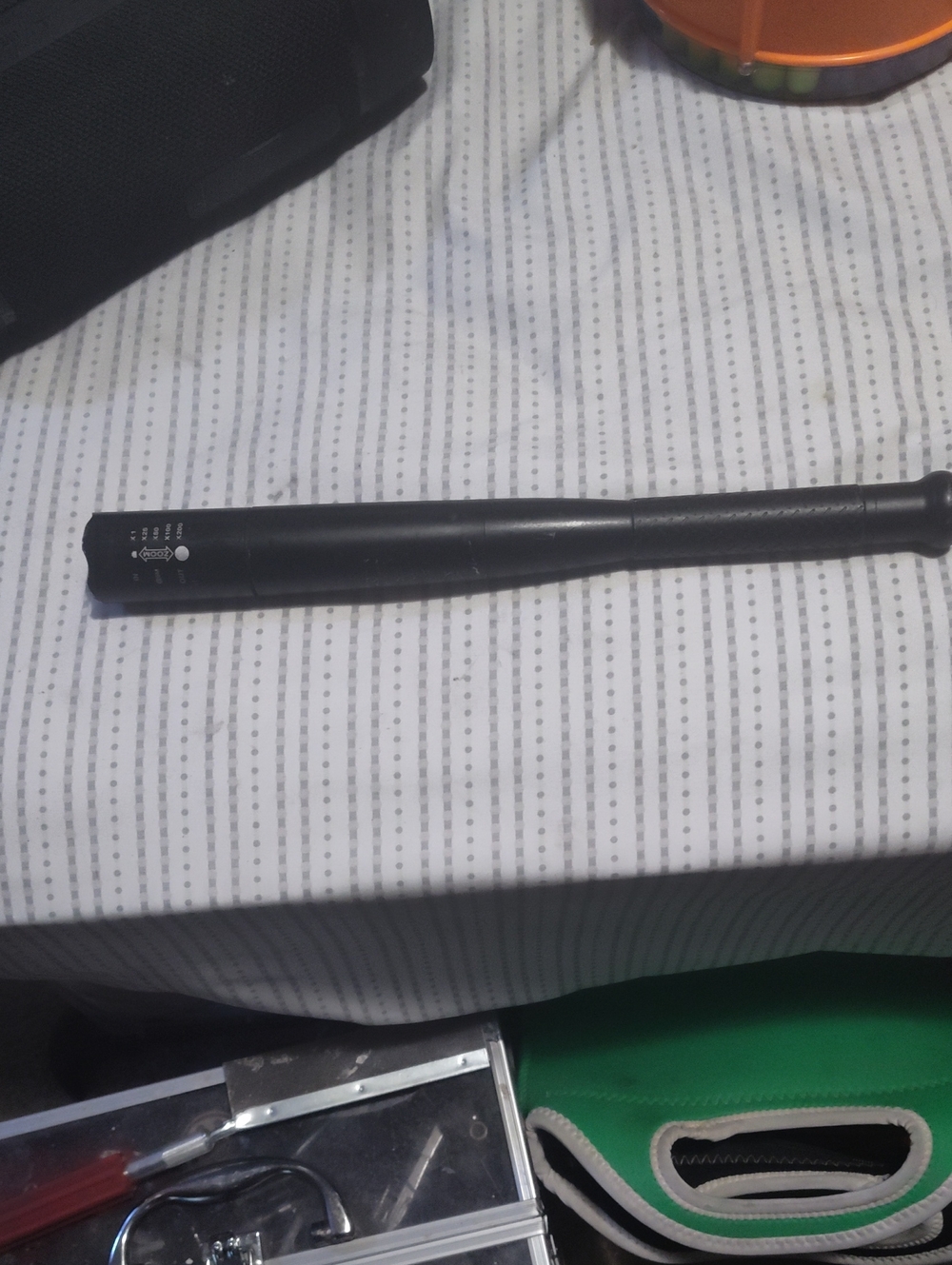 Black Telescoping Flashlight